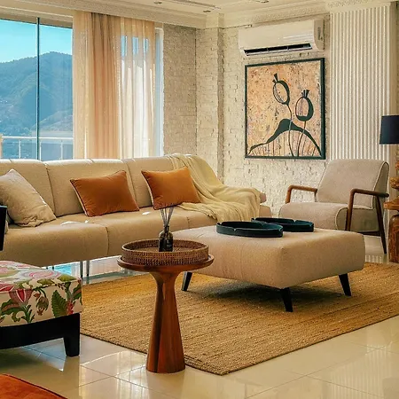Qoople Toscana - Panoramic 360 Sea & Castle View *