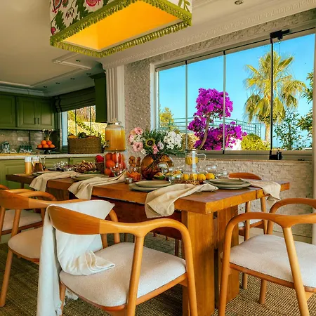 Qoople Toscana - Panoramic 360 Sea & Castle View فيلة