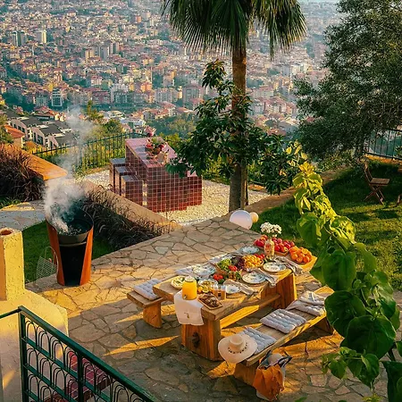 Qoople Toscana - Panoramic 360 Sea & Castle View فيلة