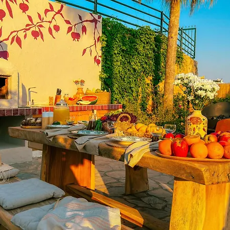 Qoople Toscana - Panoramic 360 Sea & Castle View ألانيا